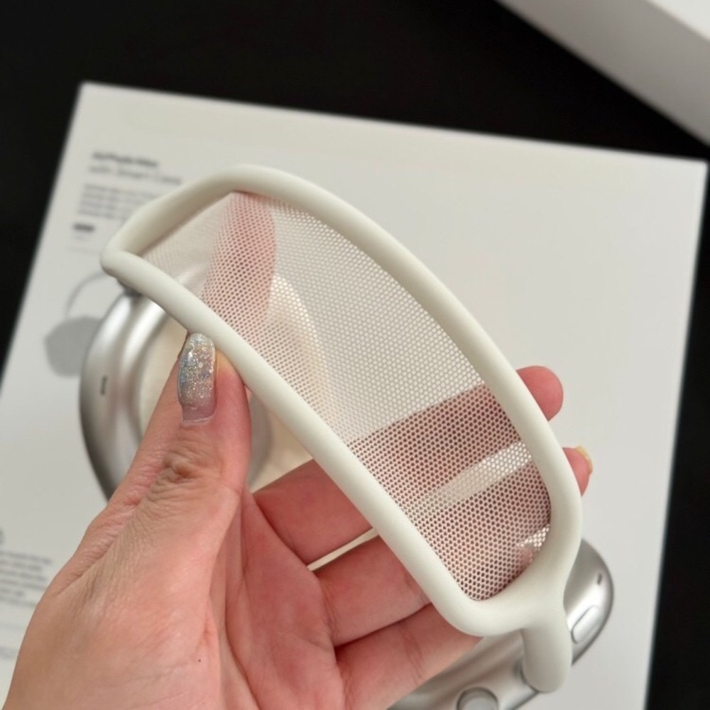 AirPods Max 2 - Starlight - Picture 6 of 6